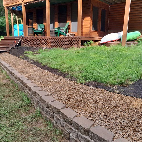 Retaining Wall Walkway